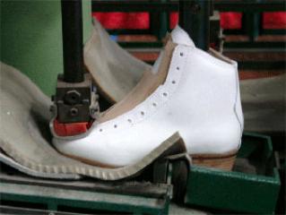 Klinskaya fabbrica di scarpe sportive